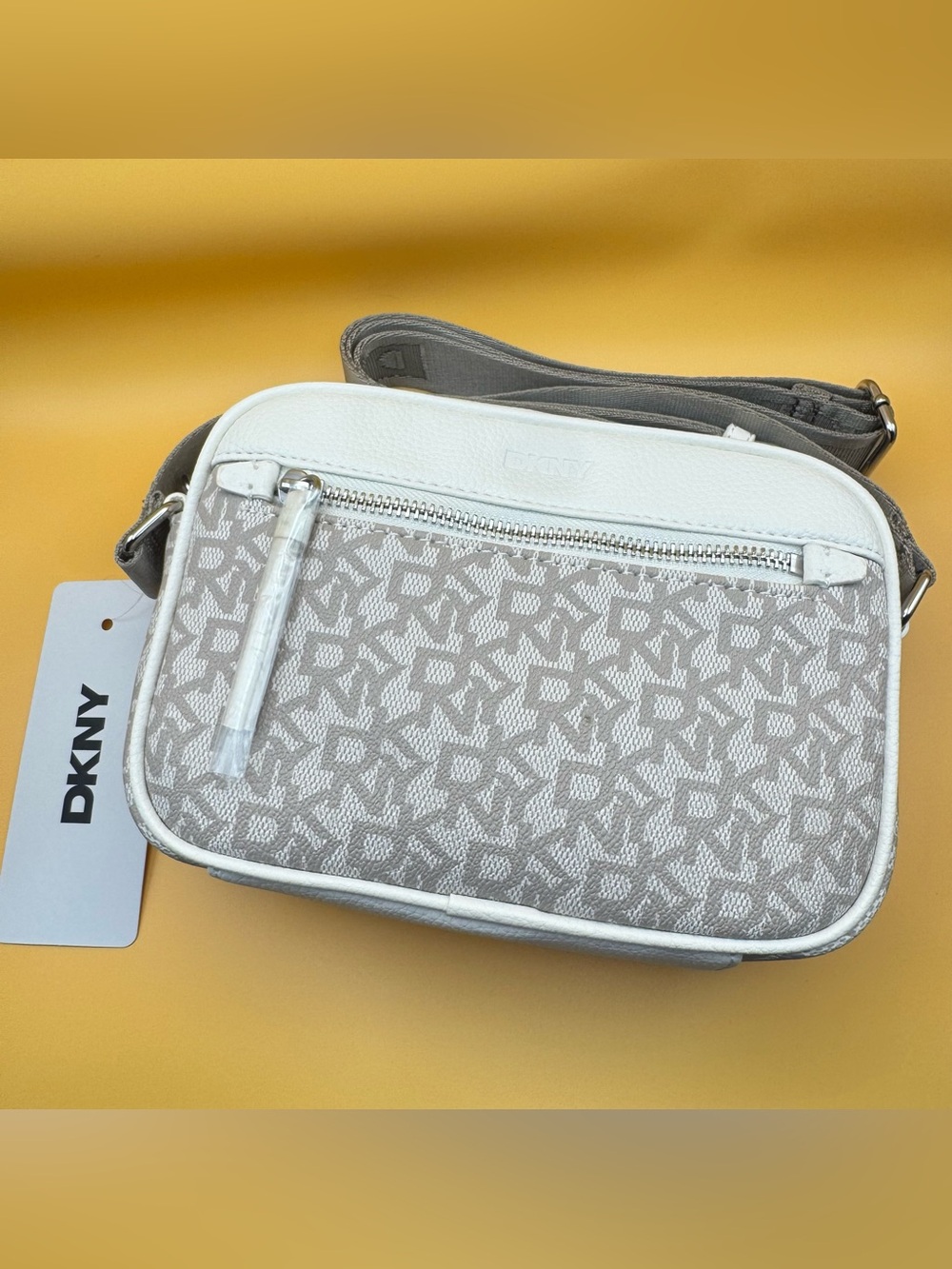DKNY Camera Crossbody Bag Marshmellow White/Beige NEW